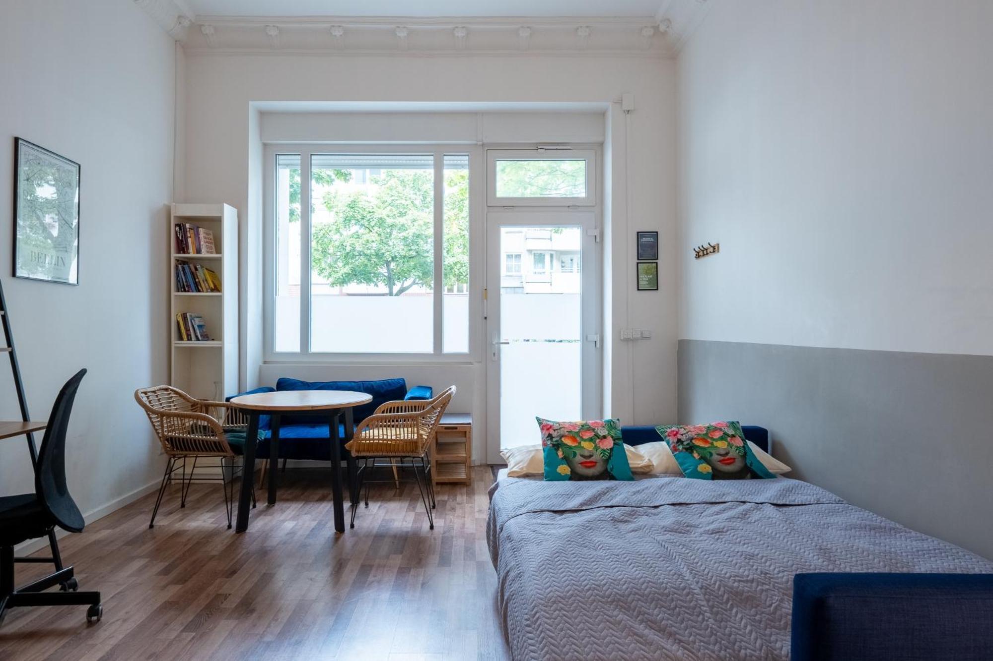 Modern, Central Flat With Workspace Berlin Exterior photo